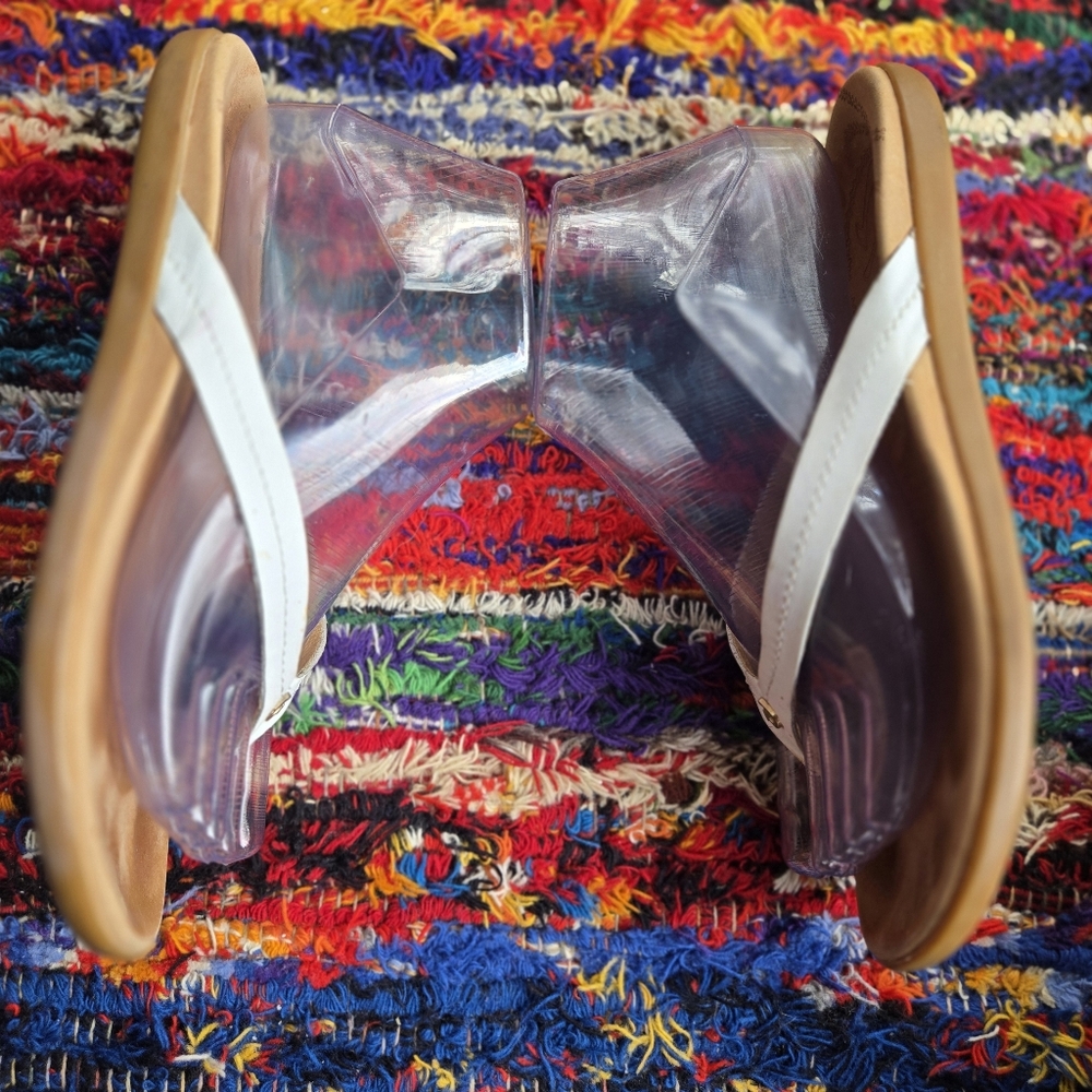 OluKai Honu White Leather Flip Flop Sandal Size 7 - Picture 6 of 15